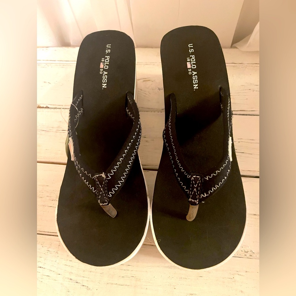U.S. Polo Assn Angela wmns 9.5 Black White Wedge Platform Thong Flip Flop Sandal - Picture 4 of 7